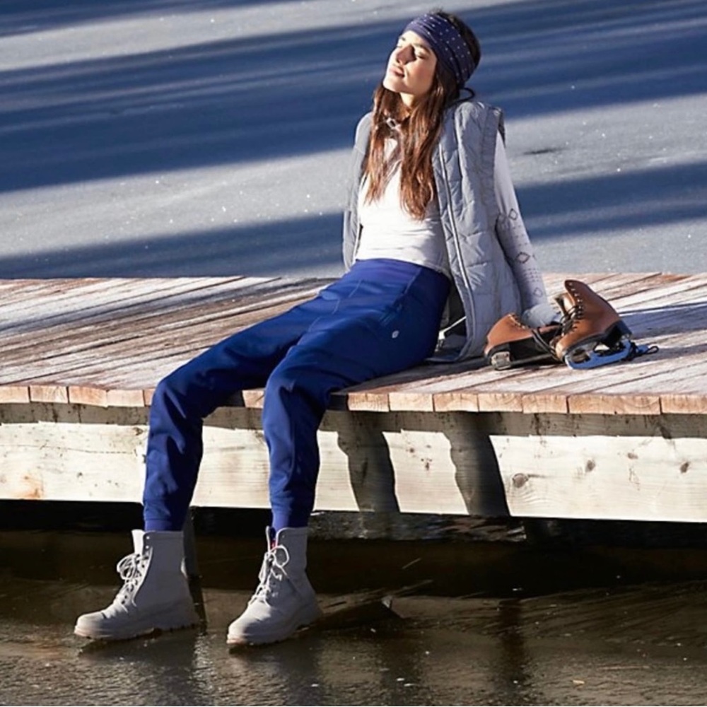 Free People Movement Total Eclipse Jogger, Galactic Blue, Size Small, NWOT